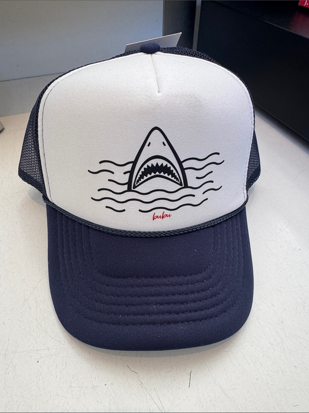 Kids Large Shark Trucker Hat – White and Navy bubu